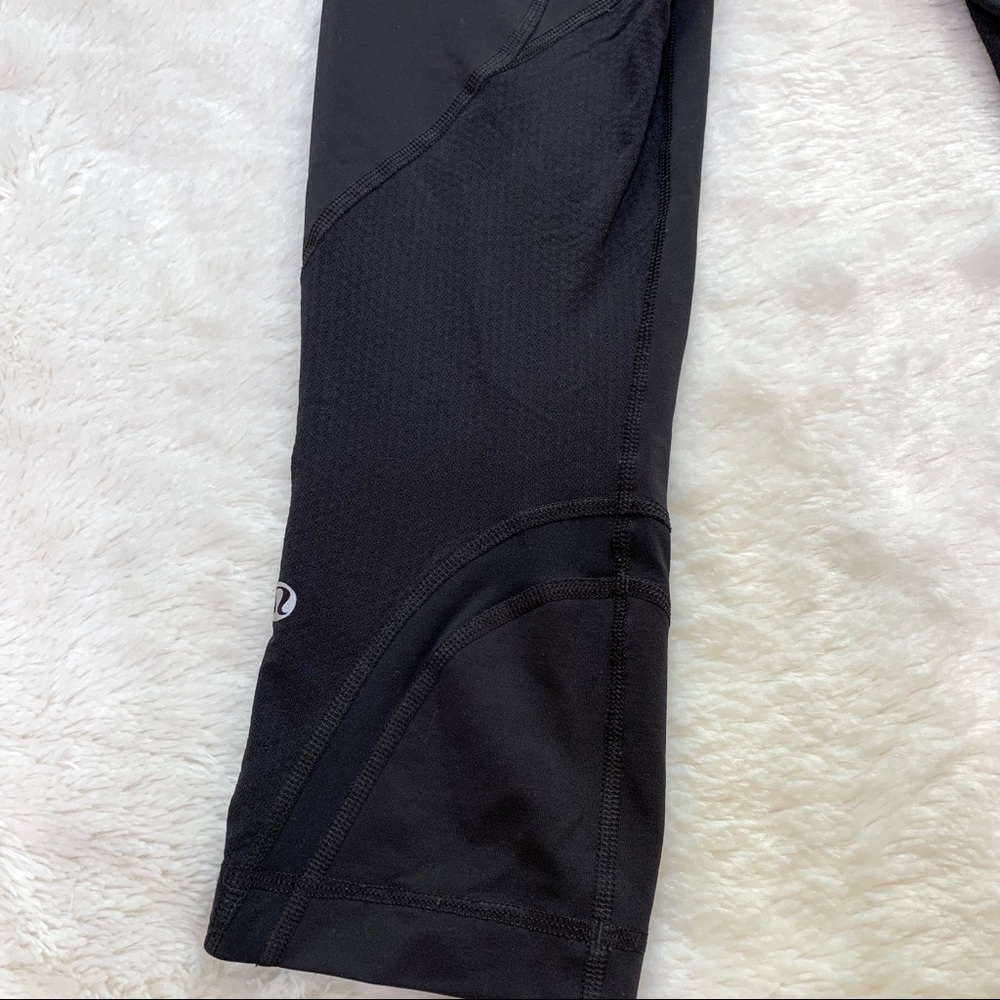 Lululemon Inspire Crops II *Luxtreme in Black - Picture 4 of 8